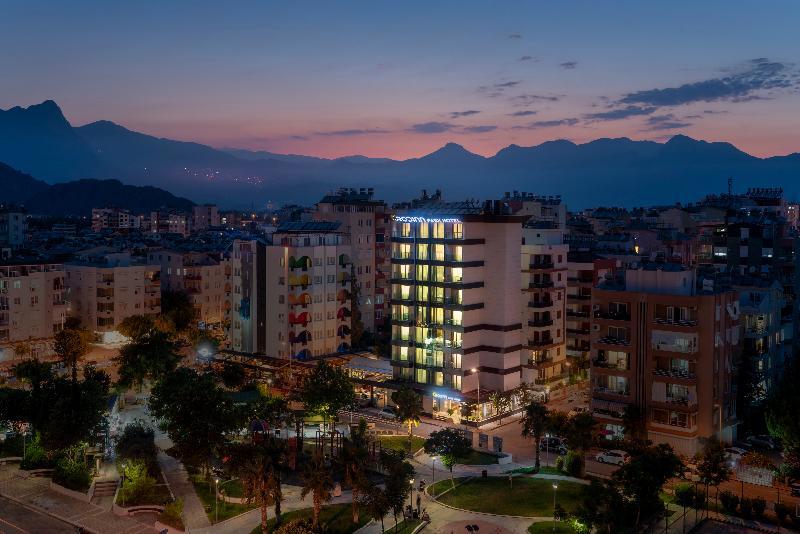 Rodinn Park Hotel
