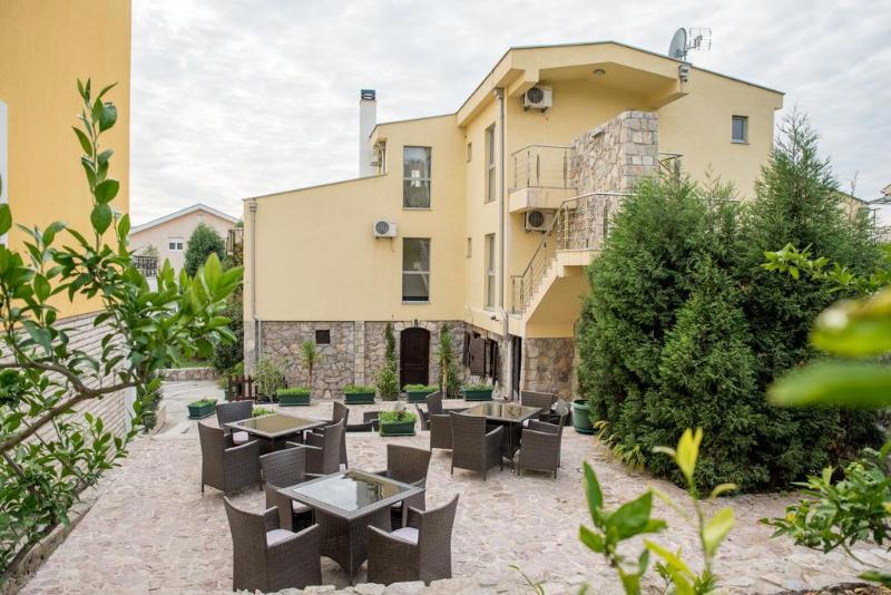 Crnogorska Kuca Hotel  Podgorica