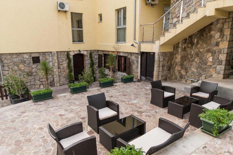 Crnogorska Kuca Hotel  Podgorica