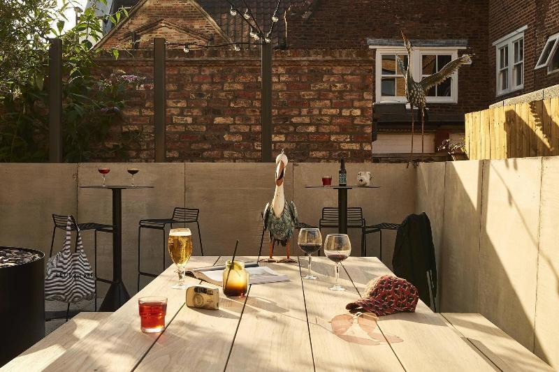 Moxy York