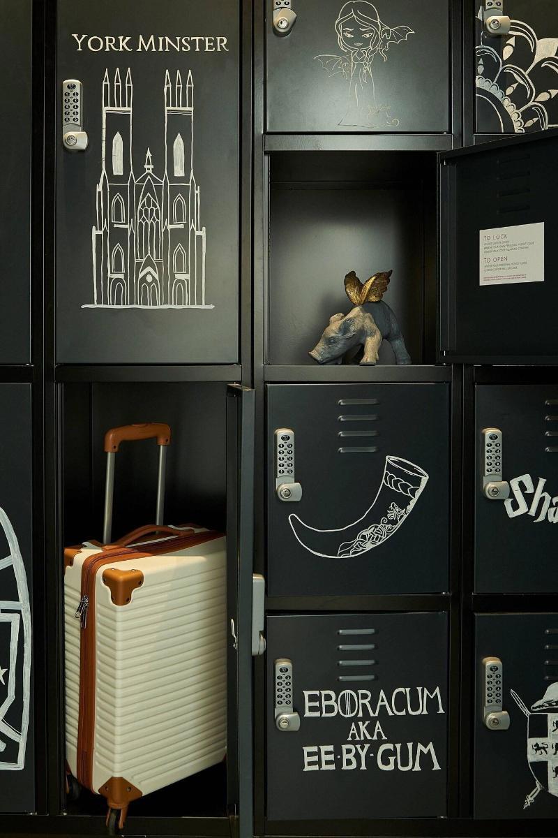 Moxy York