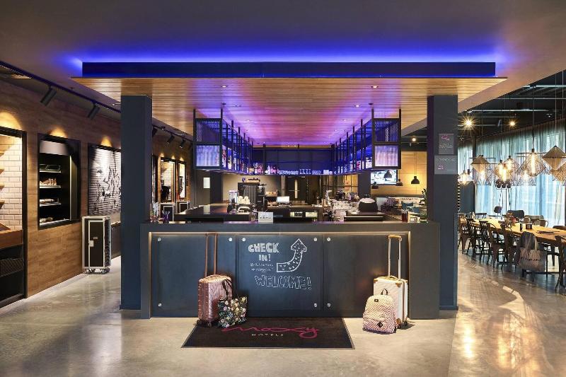 Moxy York