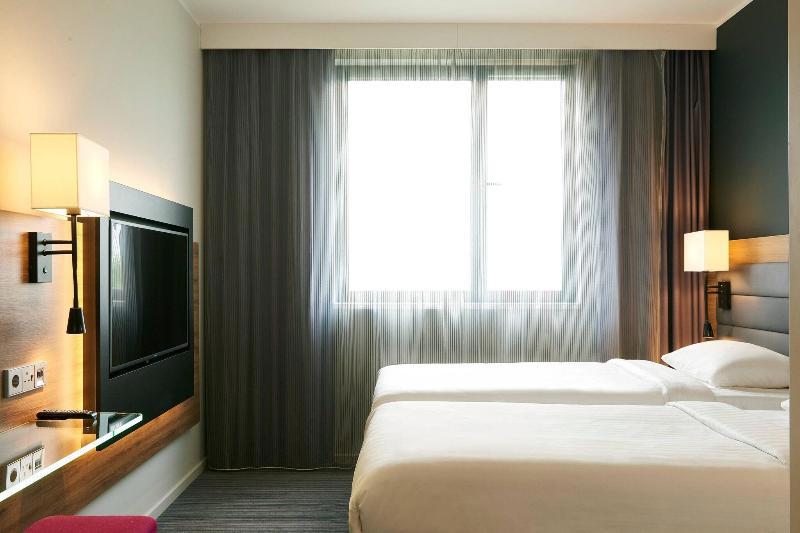 Moxy York