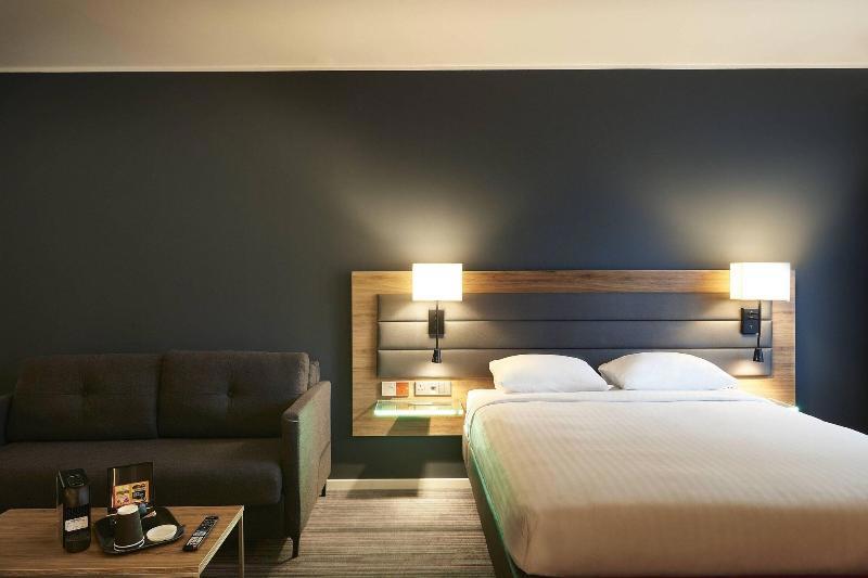 Moxy York