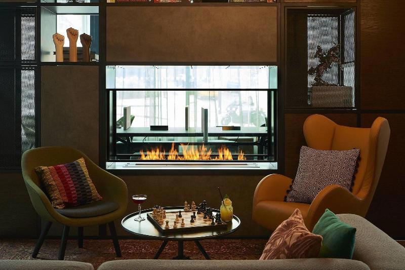 Moxy York
