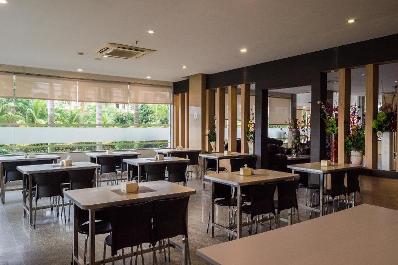Aviari Hotel