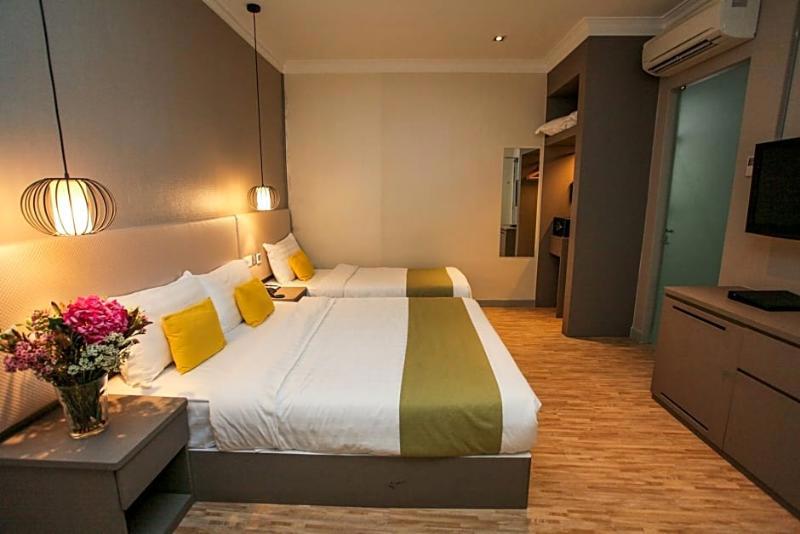Champion Hotel