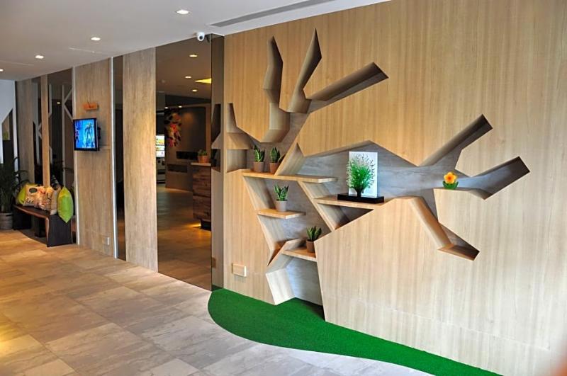 Champion Hotel