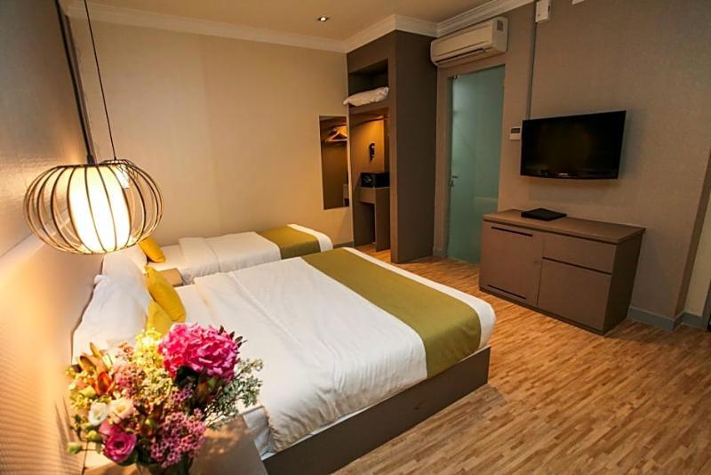 Champion Hotel