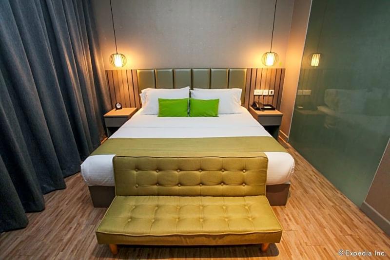 Champion Hotel