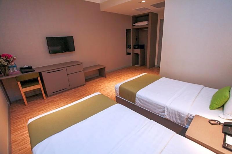 Champion Hotel