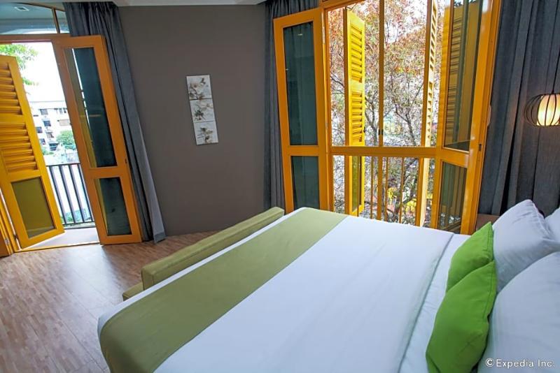 Champion Hotel