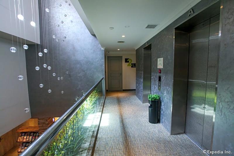Champion Hotel