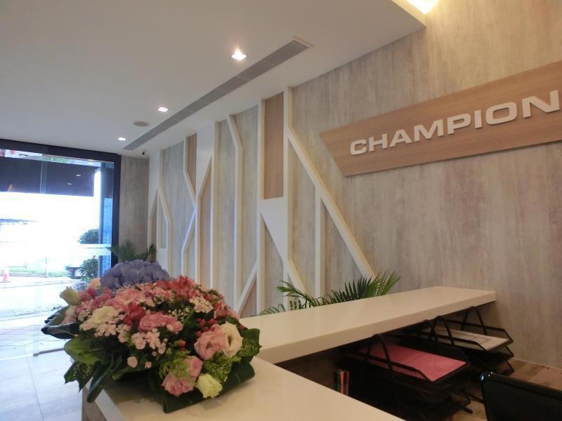 Champion Hotel