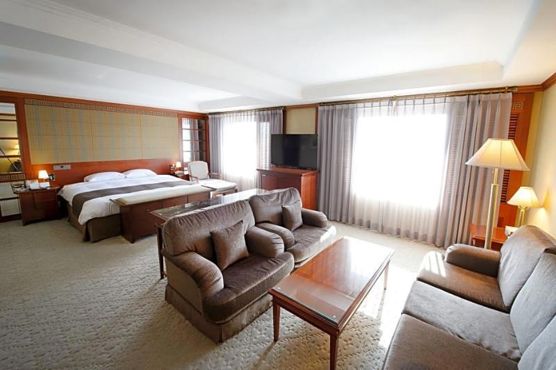 Commodore Hotel Gyeongju