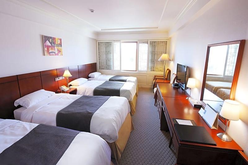 Commodore Hotel Gyeongju