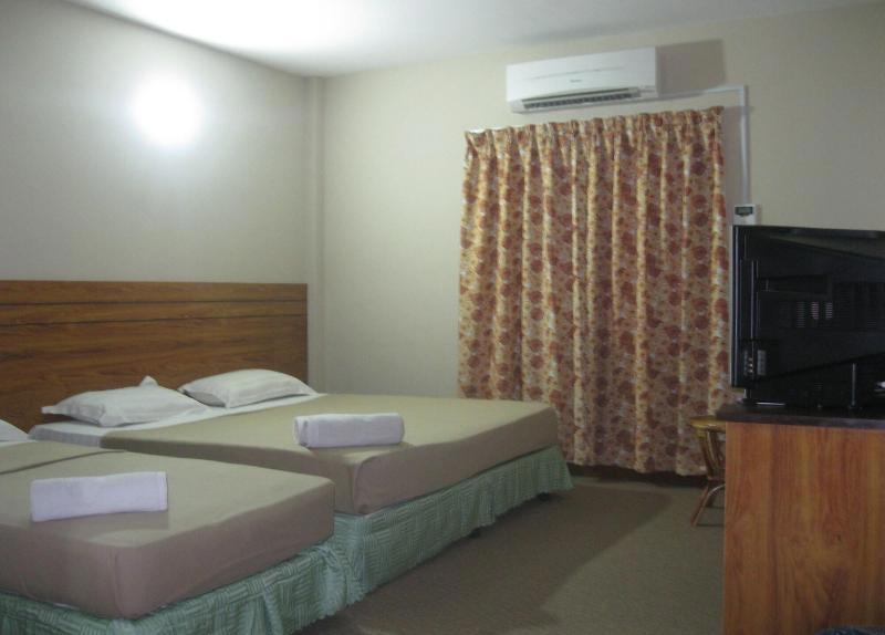 Baron Waterfront Hotel