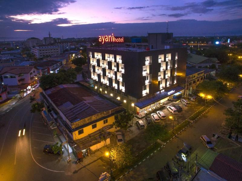Ayani Hotel