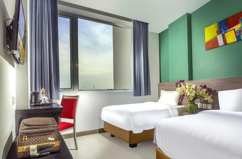 Ayani Hotel