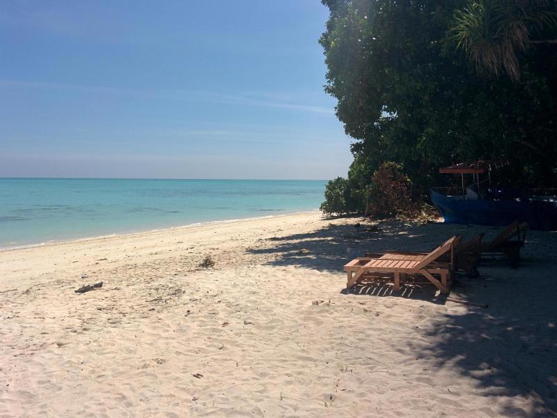 Gold India Beach Resort