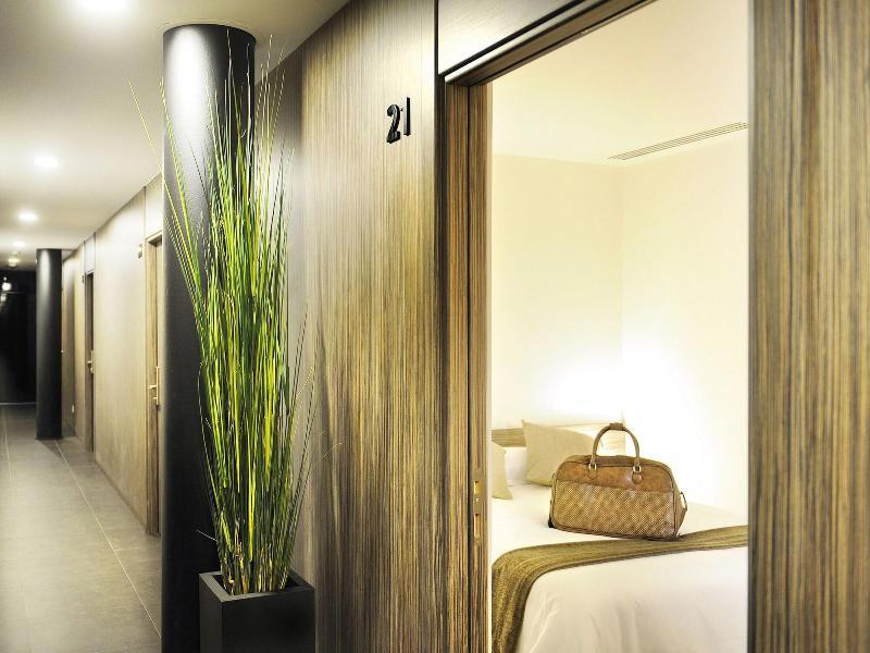 Air Rooms Madrid By Hellosky