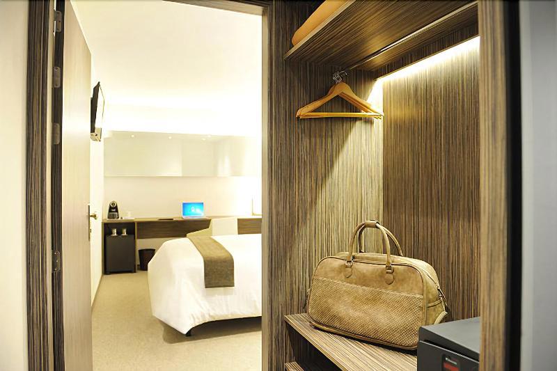 Air Rooms Madrid By Hellosky
