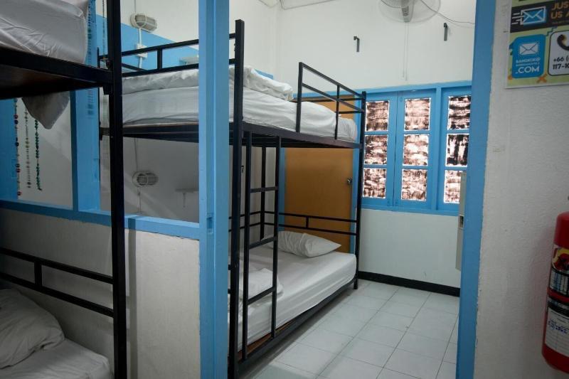 Bodega Bangkok Party Hostel - Adults Only