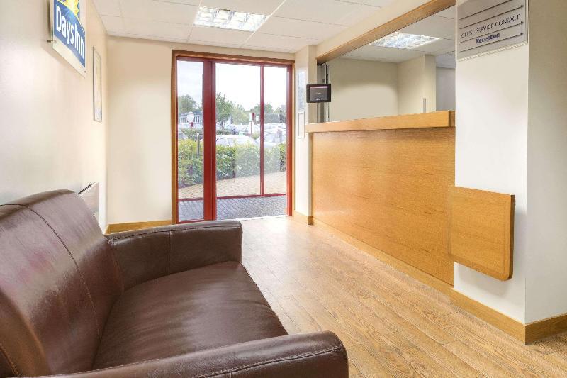 Days Inn By Wyndham Magor