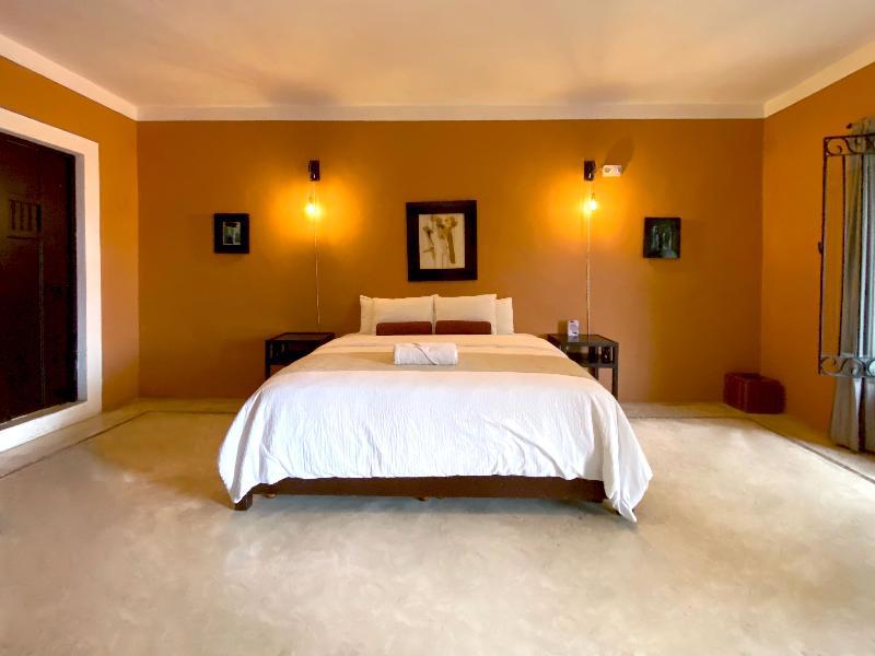 Art 64 Hotel Boutique - Adults Only