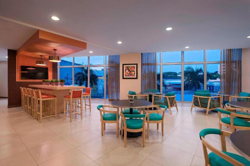 Fairfield By Marriott San Salvador
