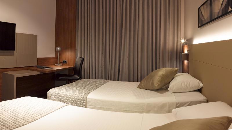 Jl Hotel By Bourbon