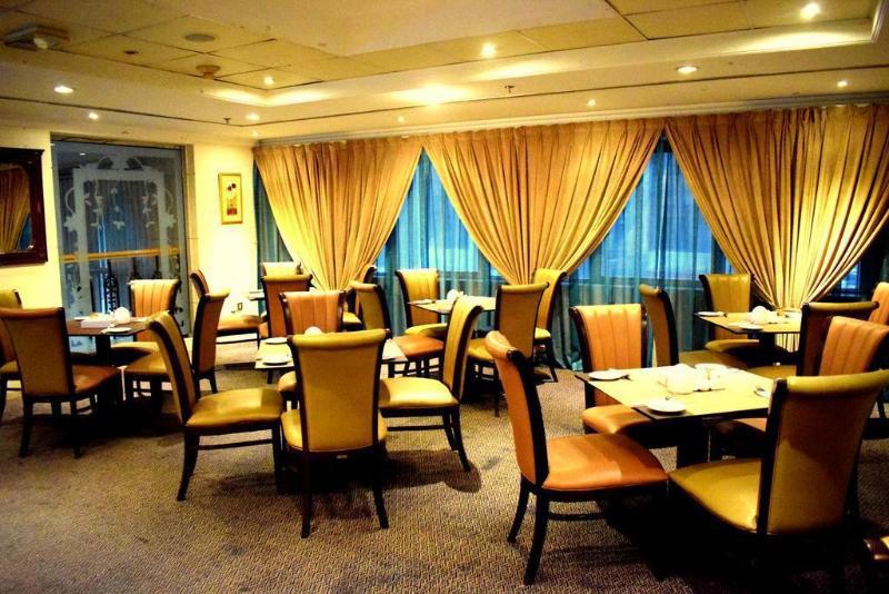 Nejoum Al Emarate Hotel Sharjah galeri fotoğrafı