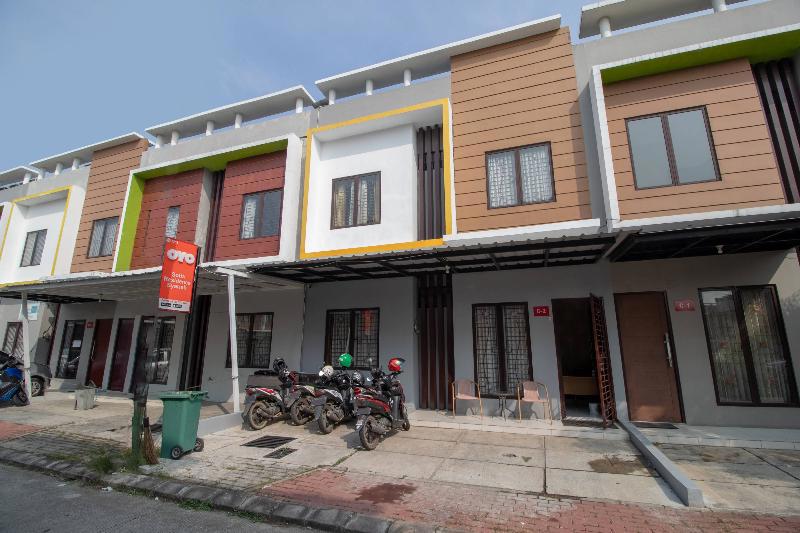 Oyo 3253 Sofia Residence