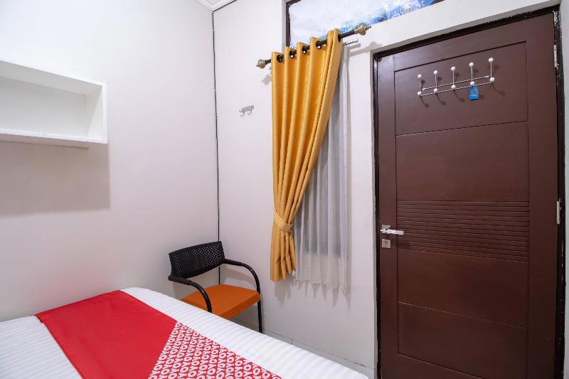 Oyo 3253 Sofia Residence