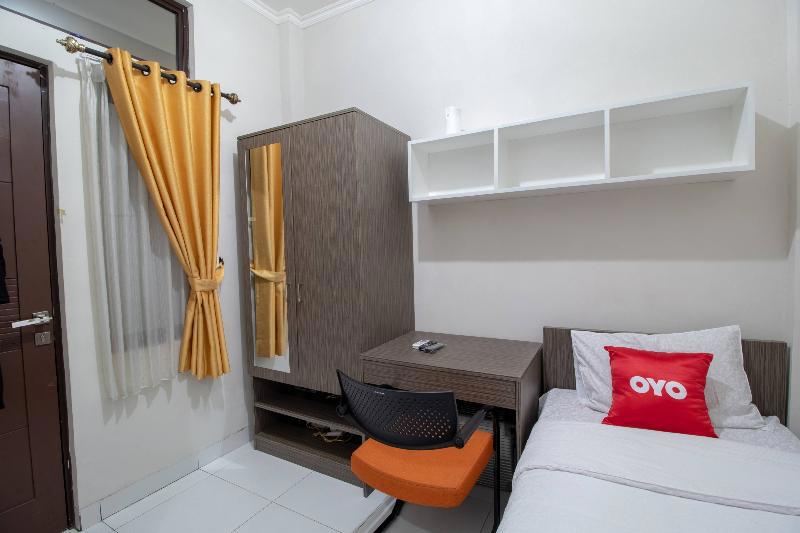 Oyo 3253 Sofia Residence
