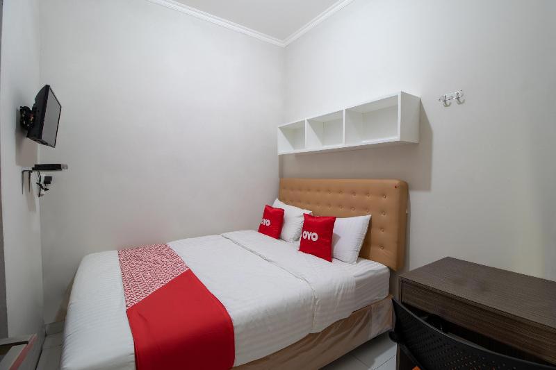 Oyo 3253 Sofia Residence