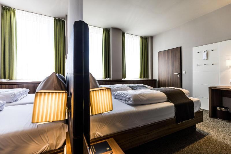 RiKu HOTEL Neu-Ulm galeri fotoğrafı