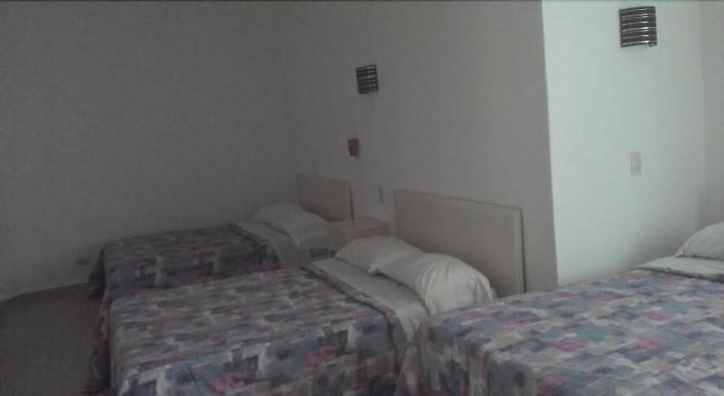 Hotel Morales Inn