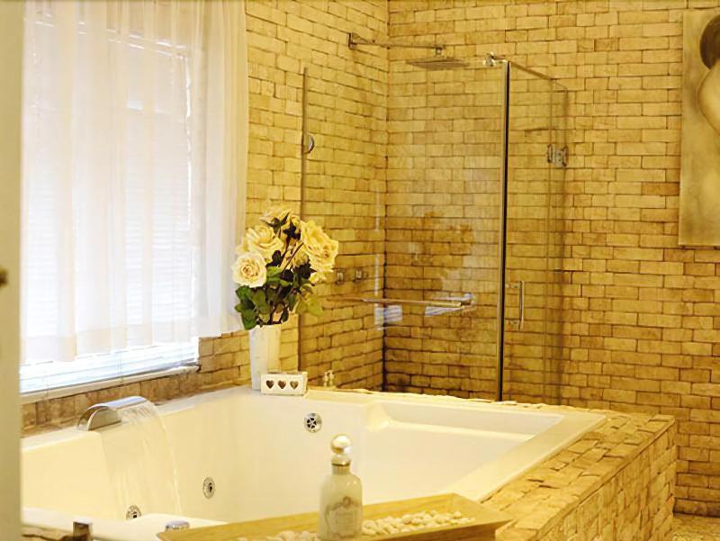 Moonriver Guesthouse