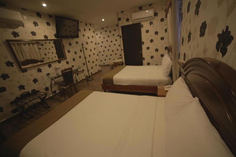 El Regio Hotel
