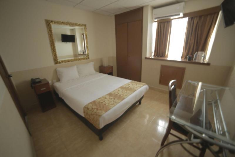 El Regio Hotel