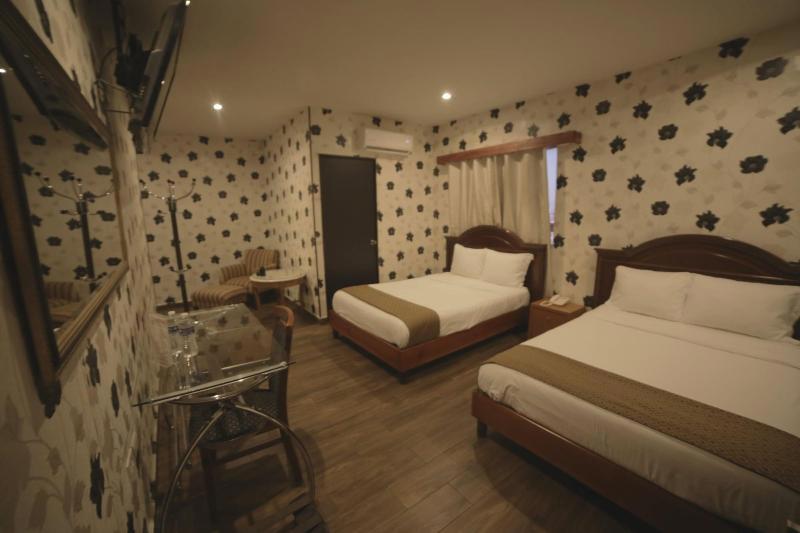El Regio Hotel