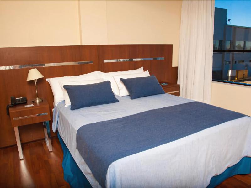 Hotel Puerto Amarras