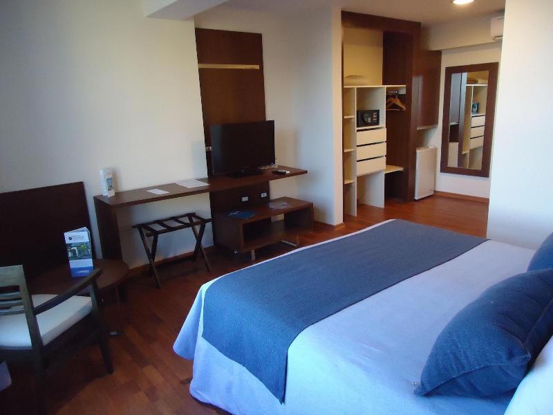 Hotel Puerto Amarras
