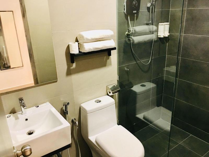 Enclave Business Hotel