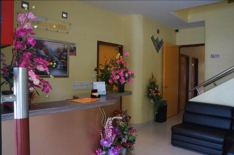 Expo Hotel