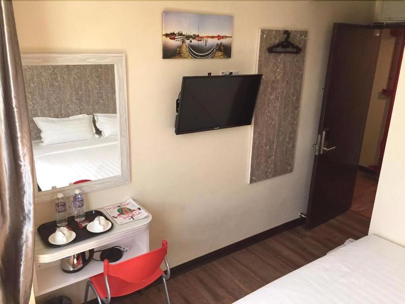 Expo Hotel