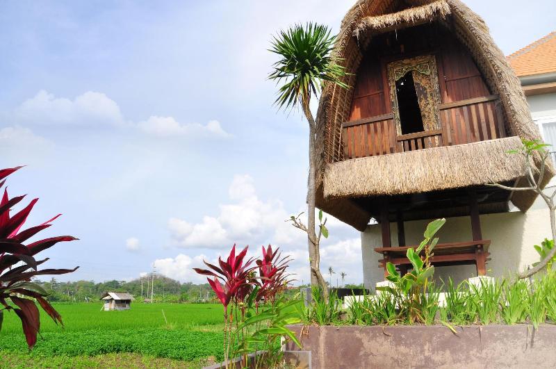 Villa Tangtu Beach Inn