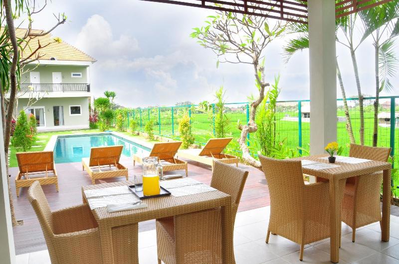 Villa Tangtu Beach Inn