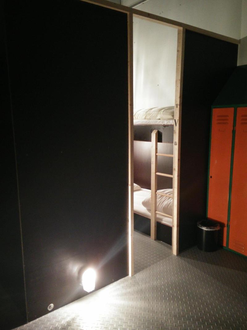 Family Quadruple Room, Private Bathroom , 2 Twin Beds and 1 Twin Bunk Bed